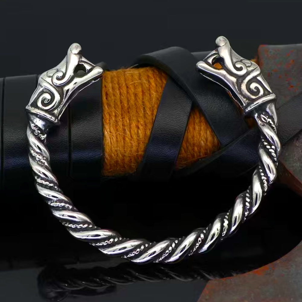 NEW Unisex Dragon Nordic Silver 925 plated bracelet - Picture 1 of 4